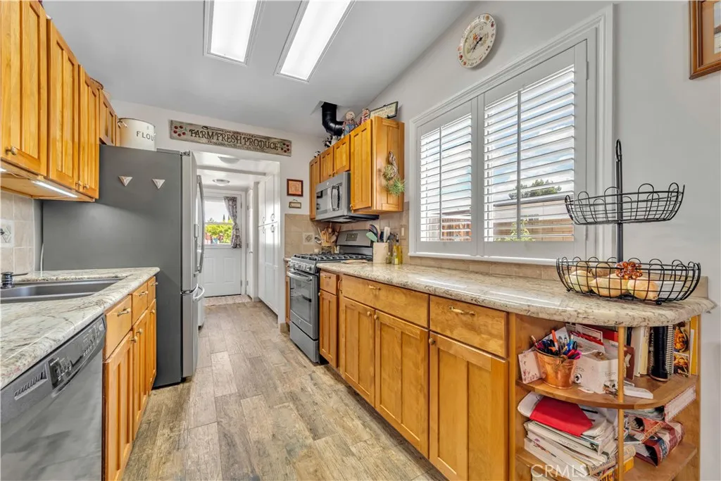 Additional image 16 of 43516 18th St W, Lancaster, CA 93534