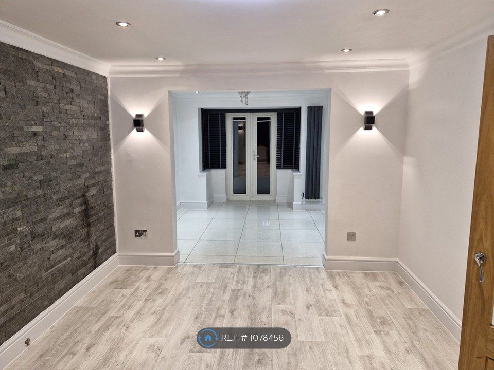Additional image 3 of 4 bed detached house to rentPark Farm Way, Peterborough PE2