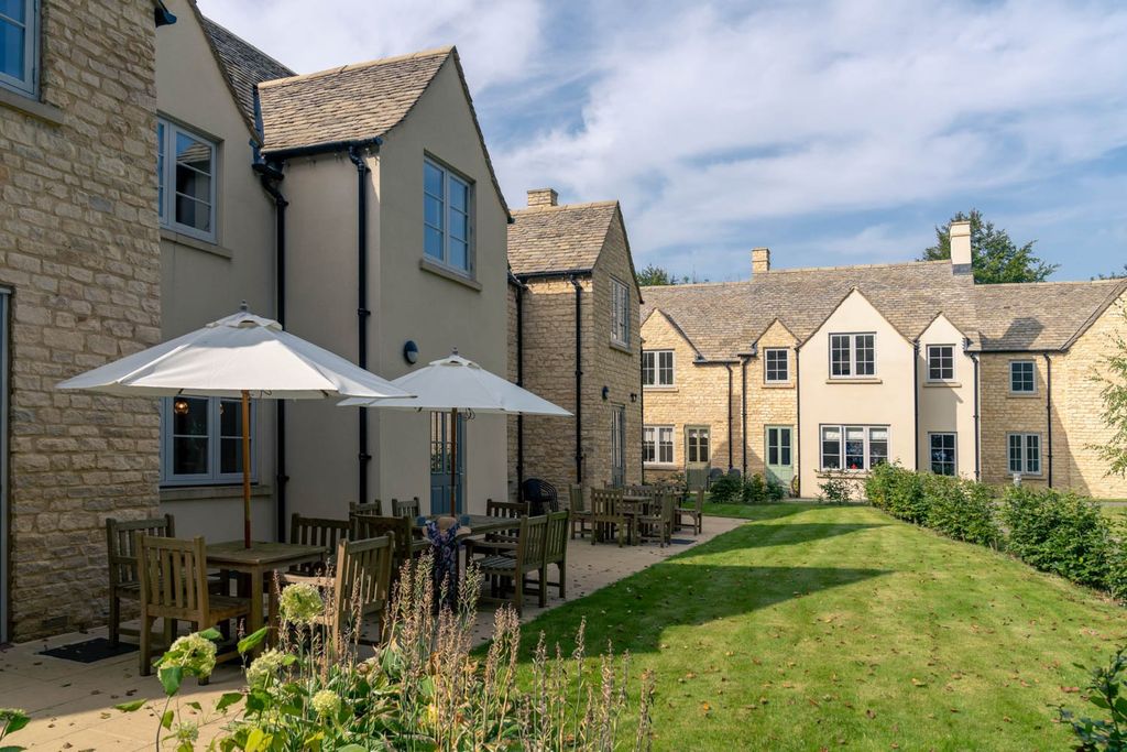 Additional image 15 of 2 bed flat to rentFosseway, Stow On The Wold, Cheltenham GL54