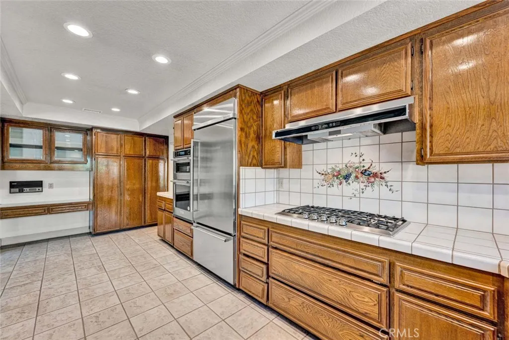 Additional image 94 of 18886 Mount Walton Circle, Fountain Valley, CA 92708
