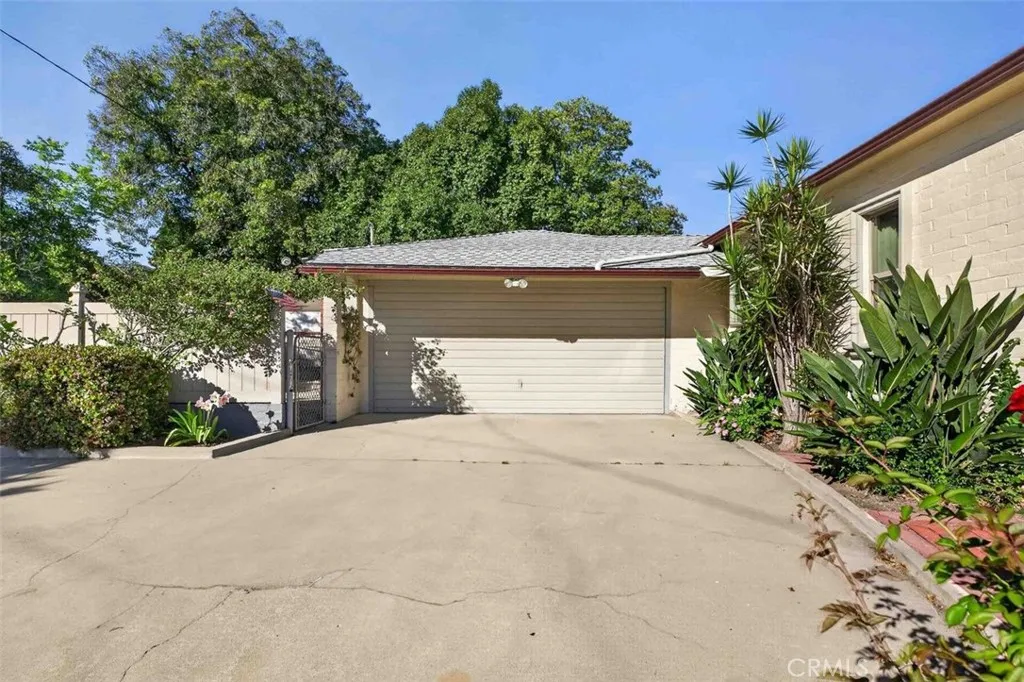 Additional image 33 of 820 S Kenneth, Burbank, CA 91501