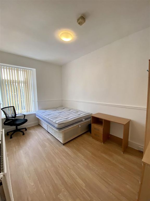 Additional image 2 of 4 bed semi-detached house to rentCastle Buildings Forest Road Treforest, Pontypridd CF37
