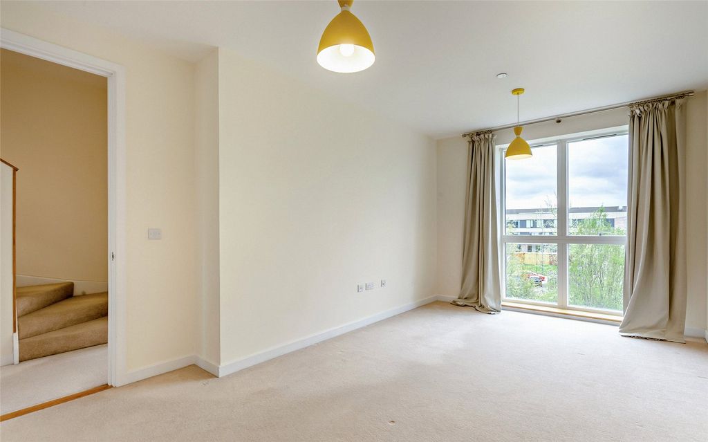 Additional image 12 of 4 bed terraced house to rentWhitelocks Drive, Trumpington, Cambridge, Cambridgeshire CB2