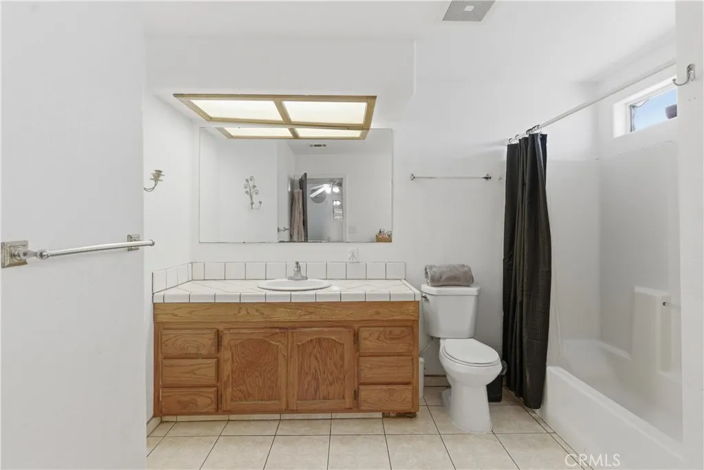 Additional image 17 of 381 B St, Arvin, CA 93203