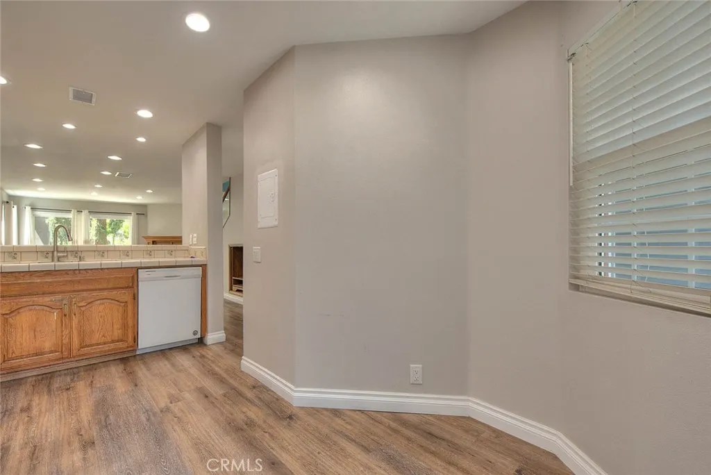 Additional image 24 of 700 E Lake Drive E Unit 7, Orange, CA 92866