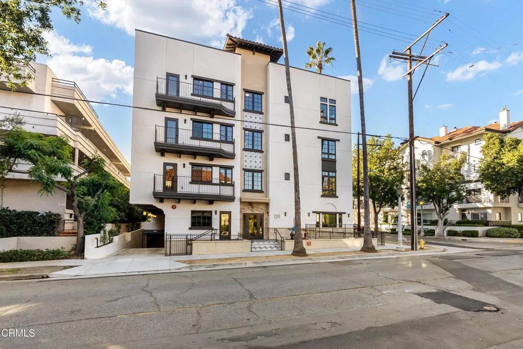 Additional image 79 of 139 S Oak Knoll Avenue Unit 302, Pasadena, CA 91101