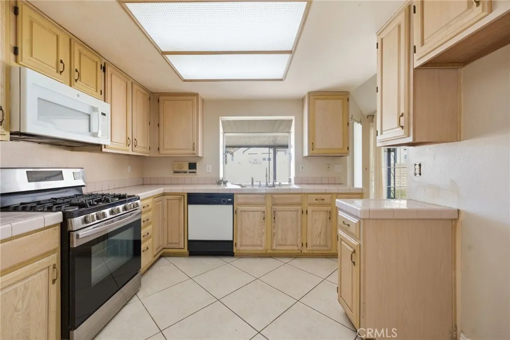 Additional image 16 of 13353 Lakeport Dr, Moreno Valley, CA 92555