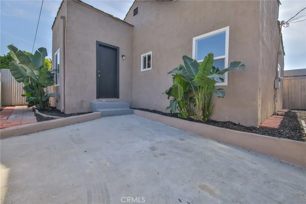 Additional image 42 of 1712 E 57th St, Los Angeles, CA 90058