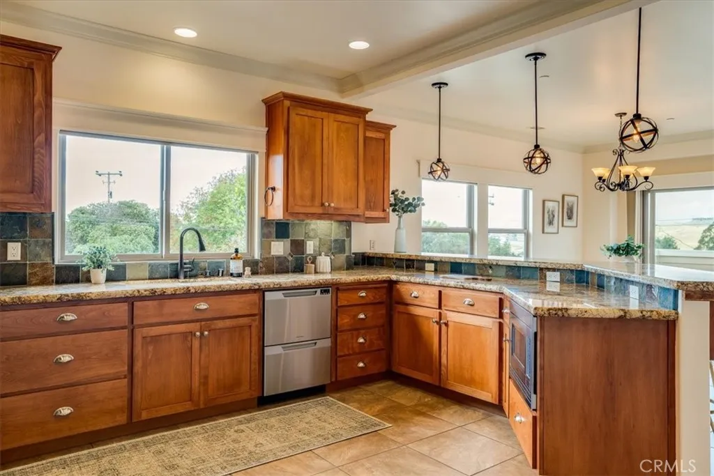 Additional image 47 of 594 Kings Ave, Morro Bay, CA 93442