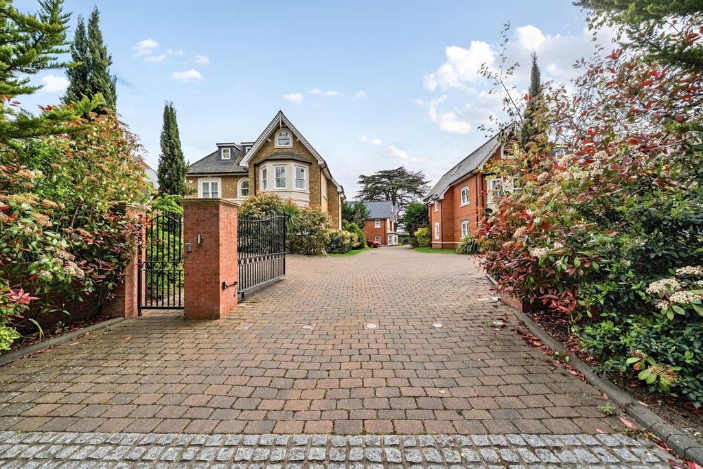 Additional image 19 of 5 bed detached house to rentWindsor Grey Close, Ascot SL5