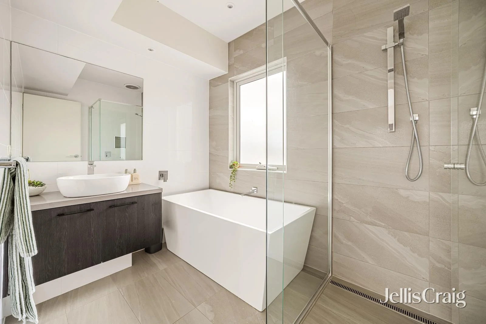 Additional image 11 of 2/21 Dahmen Street, Carrum VIC 3197