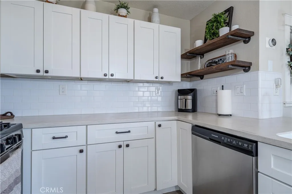 Additional image 11 of 2552 Avenida Del Vista Unit 204, Corona, CA 92882