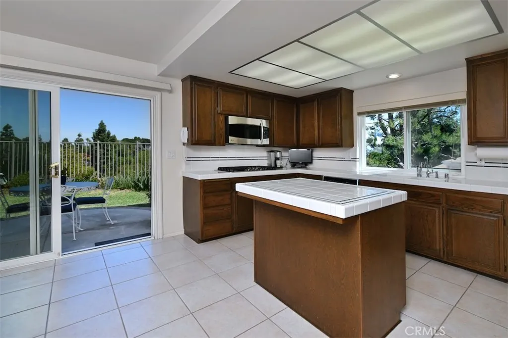 Additional image 29 of 19970 Greenbriar Drive, Tarzana, CA 91356