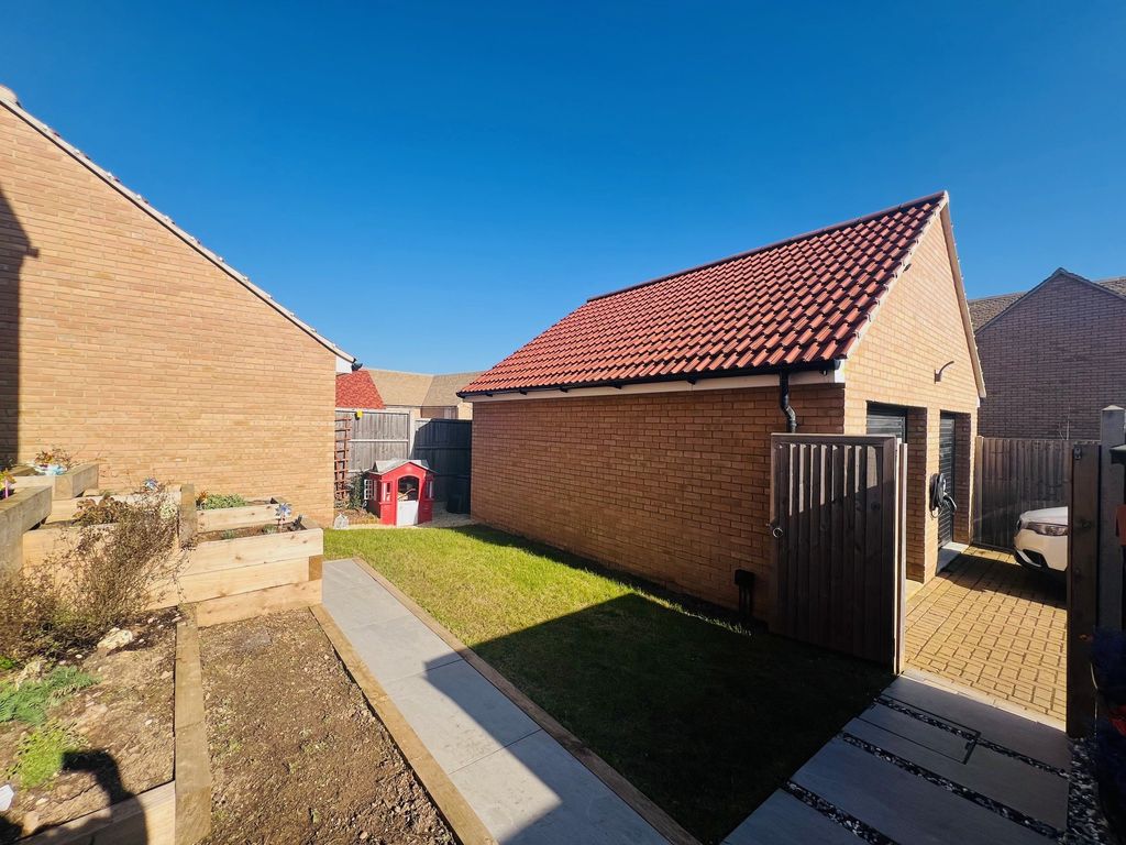 Additional image 6 of 5 bed property to rentSissons Close, Barnack, Stamford PE9