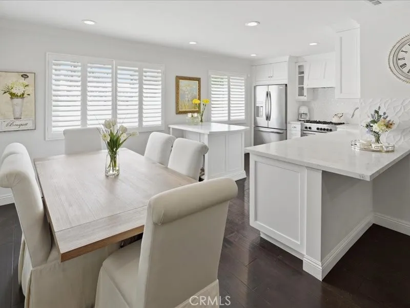Additional image 50 of 9735 Via Roma, Burbank, CA 91504