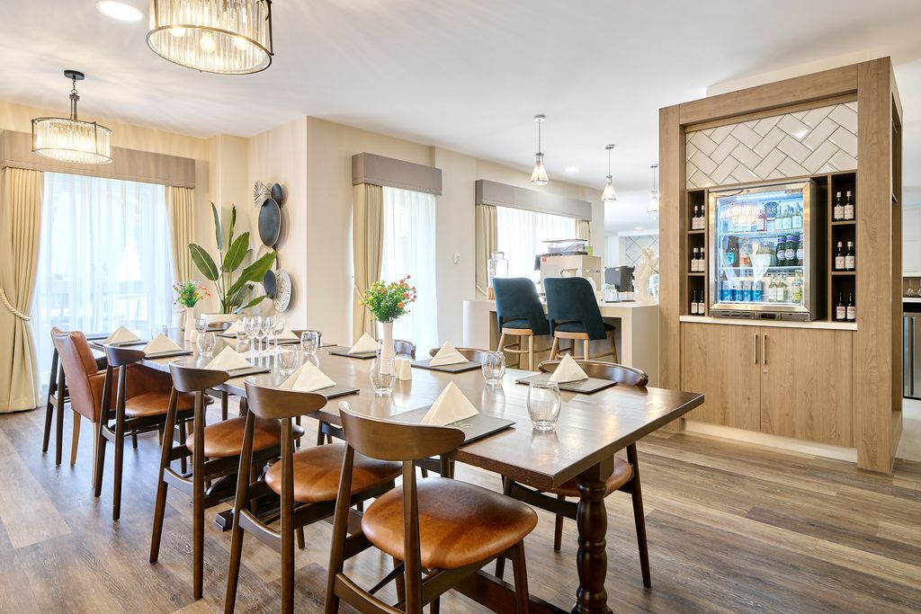 Additional image 6 of 2 bed flat to rentQueens Road, Weybridge KT13