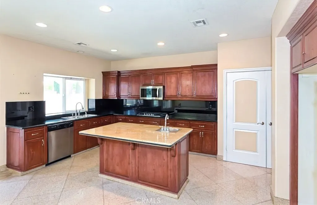 Additional image 19 of 13030 Caspian Dr, Victorville, CA 92395