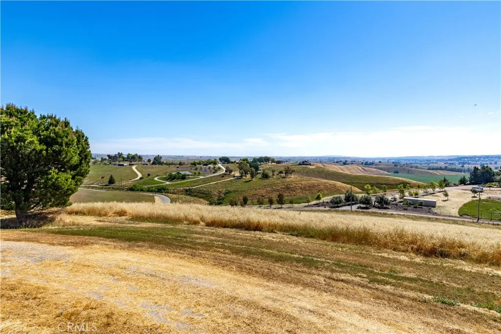 Additional image 57 of 1876 Rancho Lomas Way, San Miguel, CA 93451