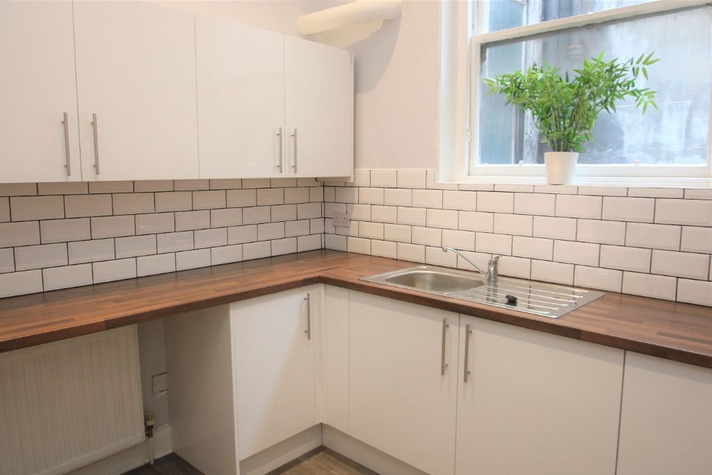Additional image 3 of 5 bed flat to rentClouston Street, North Kelvinside, Glasgow G20