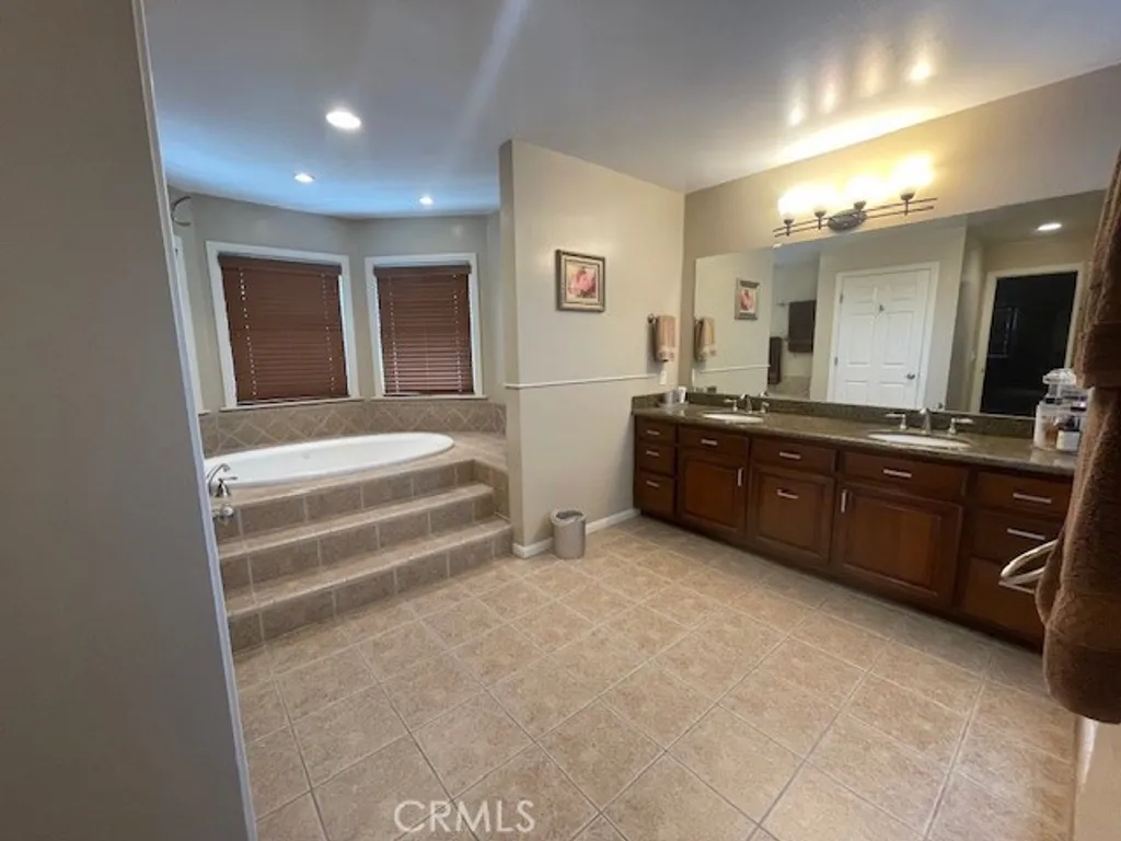 Additional image 25 of 10066 Golden Oaks Ave, Tujunga, CA 91042
