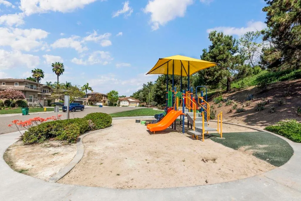 Additional image 32 of 6374 Paseo Aspada Street, Carlsbad, CA 92009