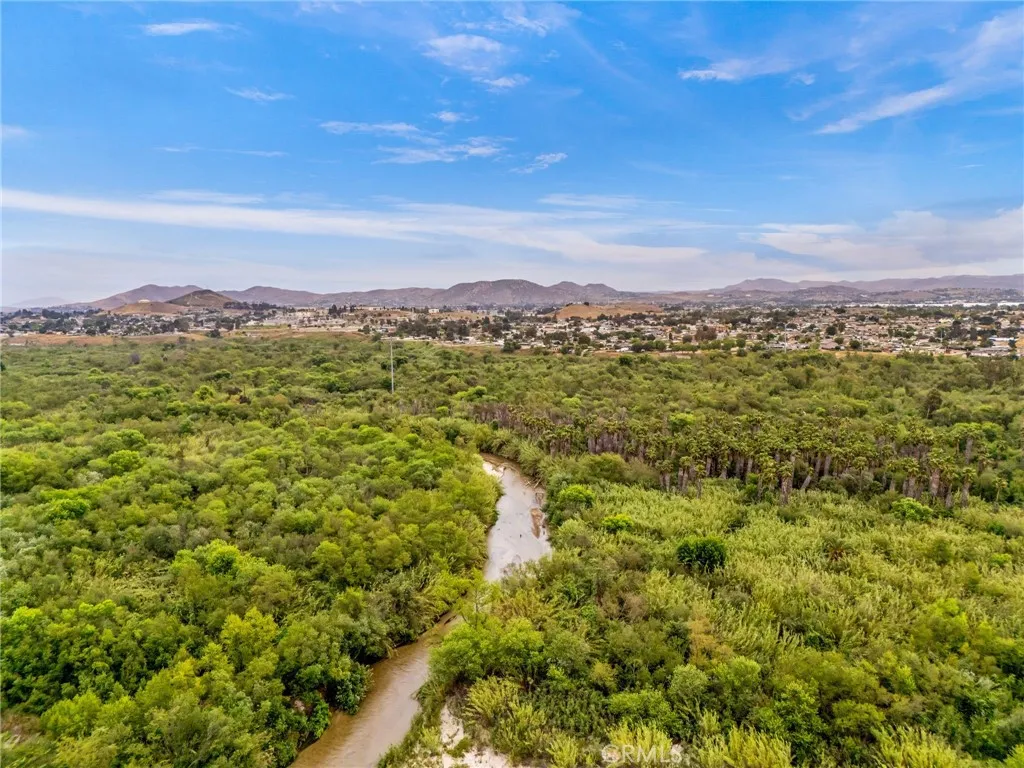 3998 Bluff St, Norco, CA 92860