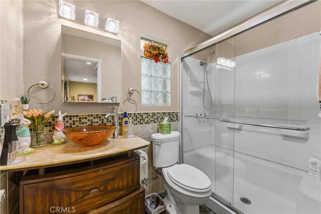 Additional image 52 of 3812 Middlebury St, Los Angeles, CA 90004