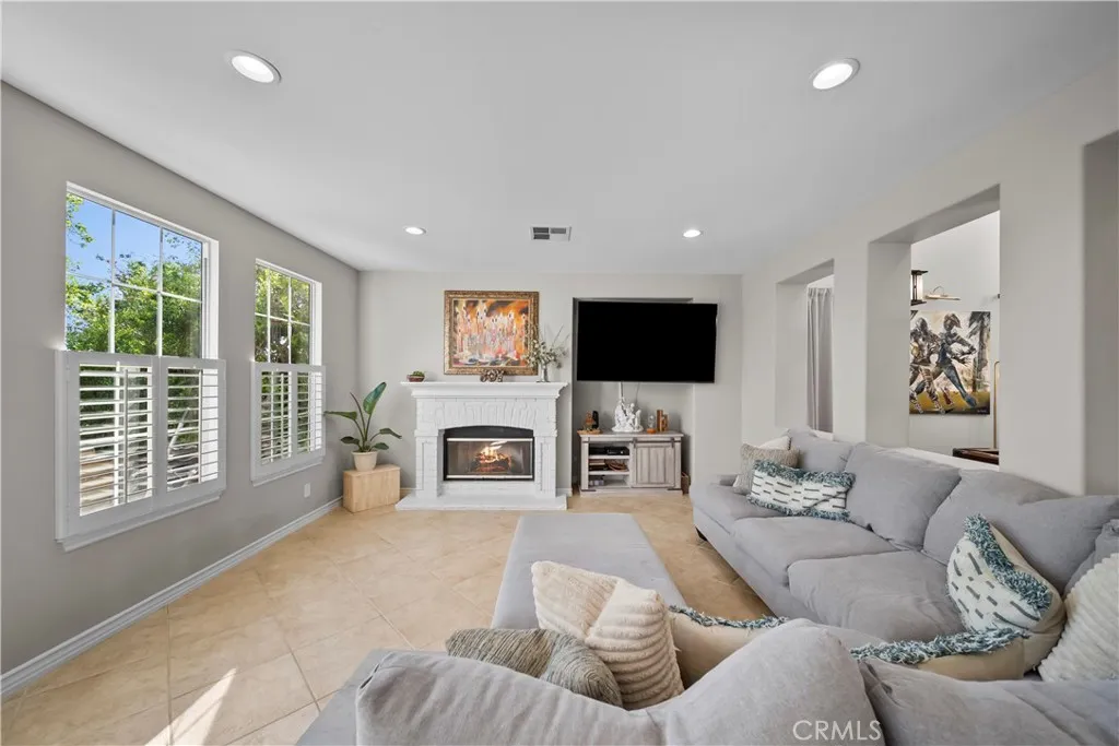 Additional image 15 of 23912 Lakeside Road, Valencia, CA 91355