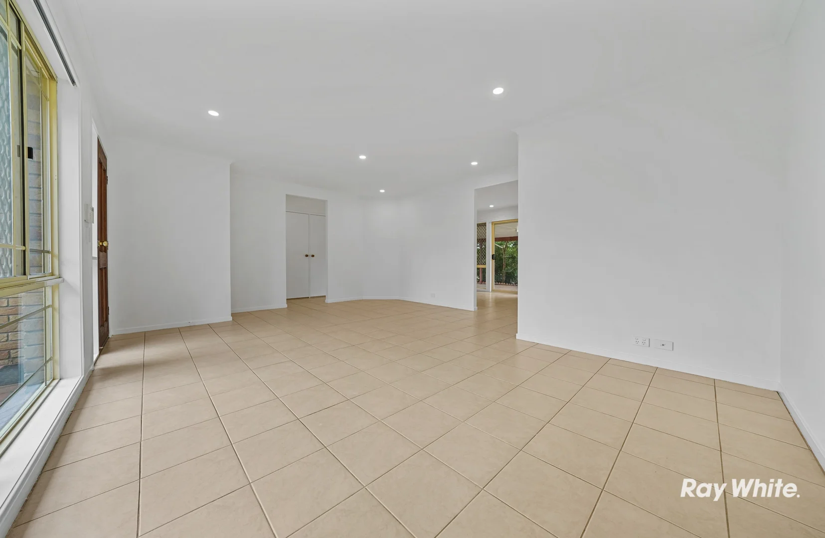 Additional image 4 of 14 Bottlebrush Drive, Regents Park QLD 4118
