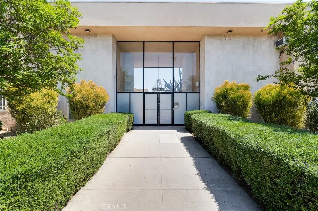 Additional image 40 of 5232 Corteen pl Unit 17, Valley Village, CA 91607