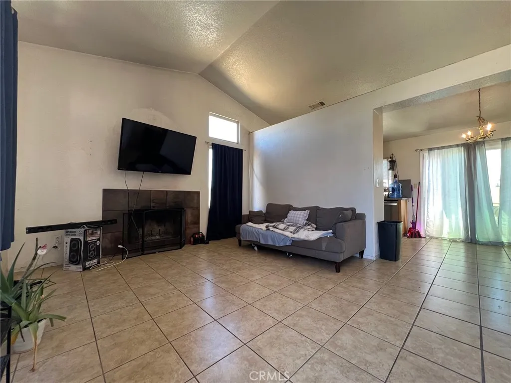 Additional image 3 of 36918 57th St E, Palmdale, CA 93552
