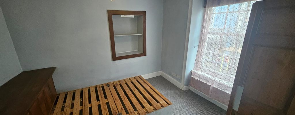 Additional image 8 of 1 bed flat to rentPier Street, Aberystwyth SY23