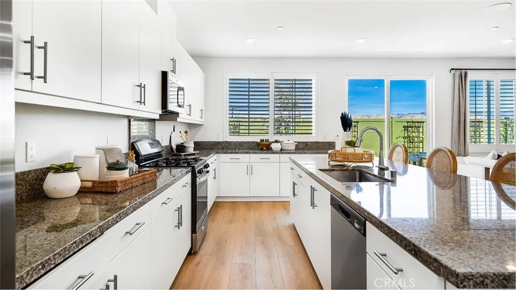 Additional image 32 of 17574 Bassets Street, Hesperia, CA 92345