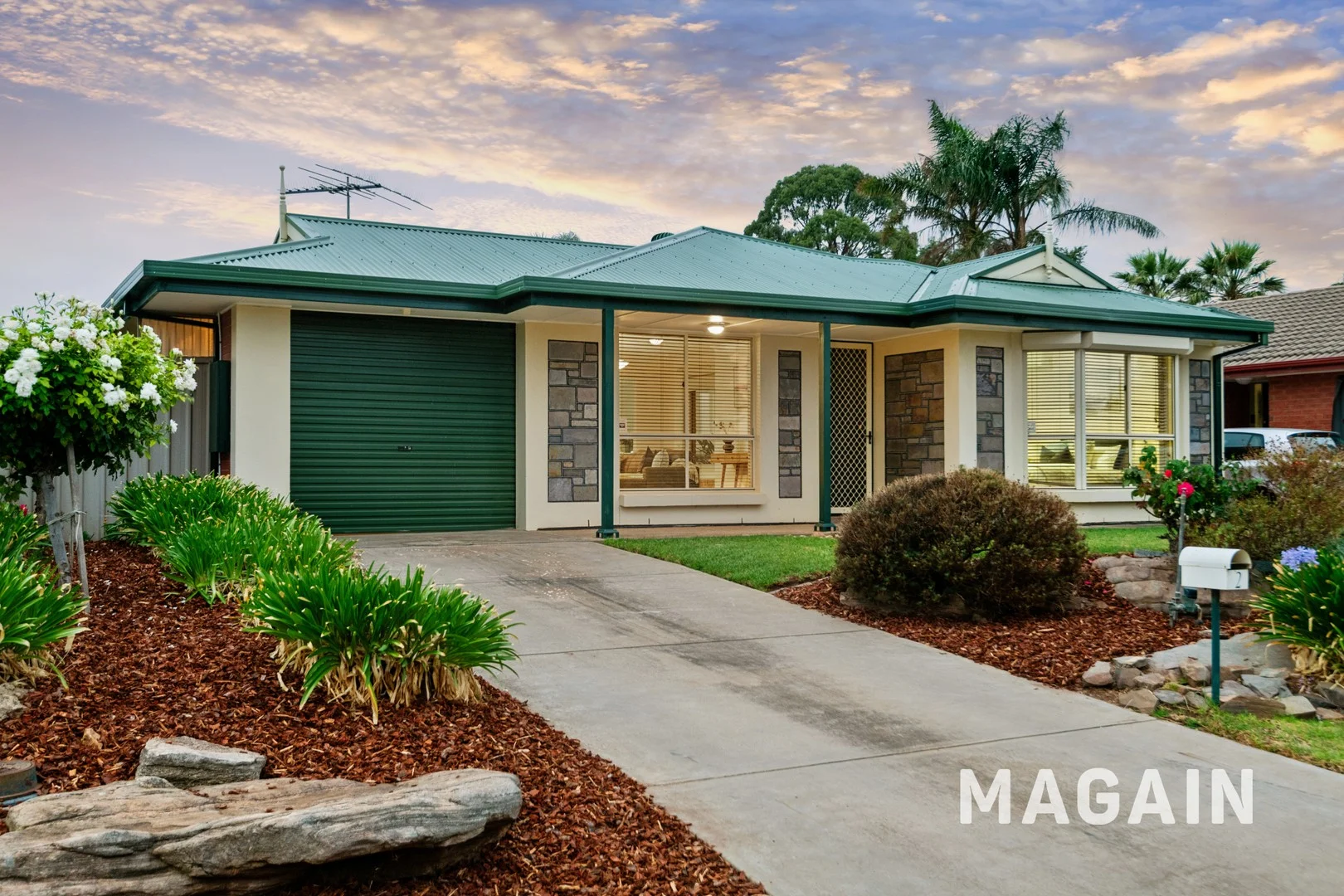 2 Pacific Close, Seaford Rise SA 5169