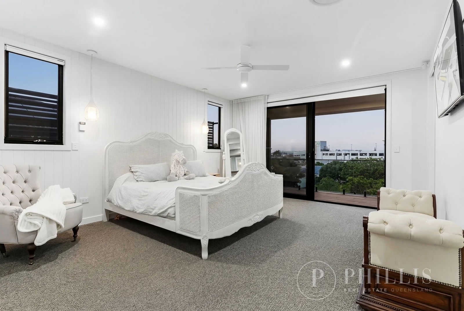 Additional image 11 of 2/8 Thelma Avenue, Biggera Waters QLD 4216