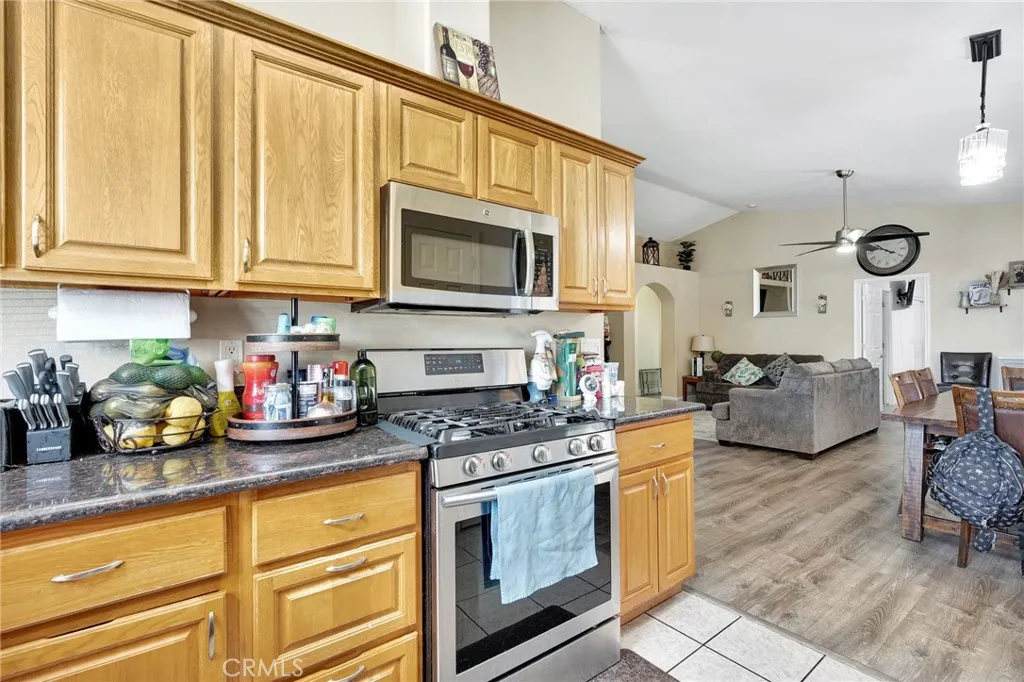 Additional image 44 of 980 Redwood St, Parlier, CA 93648