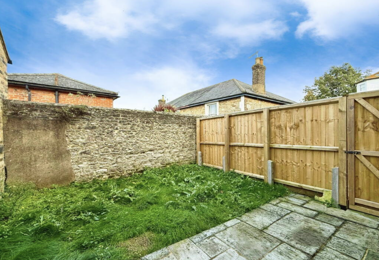 Additional image 4 of 2 bed property to rentGeorge Street Roundhouse Mews, Ryde PO33