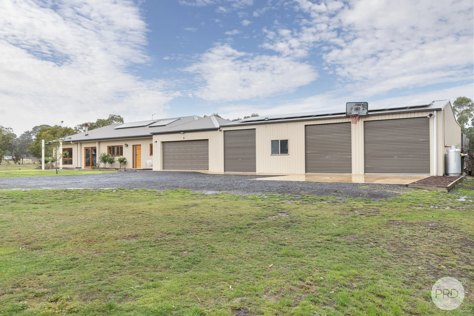 Additional image 2 of 74 Taemore Close, Haddon VIC 3351