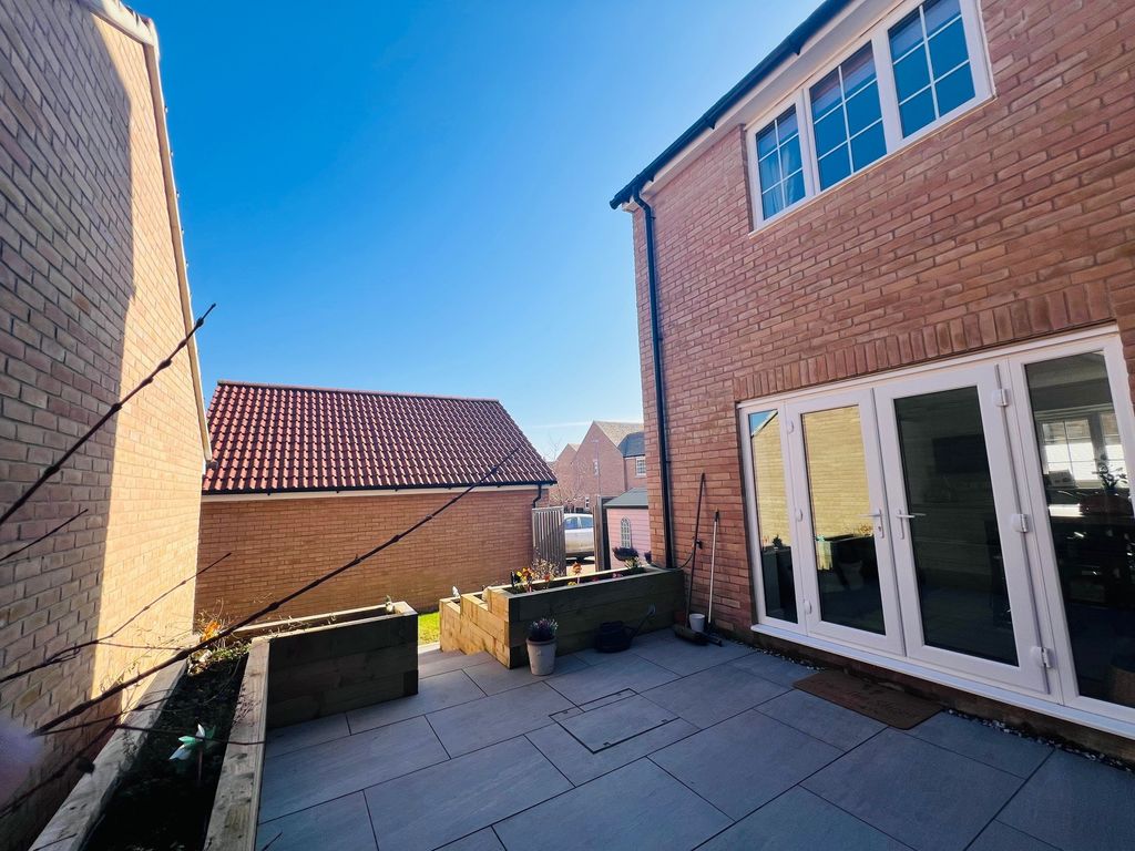 Additional image 15 of 5 bed property to rentSissons Close, Barnack, Stamford PE9