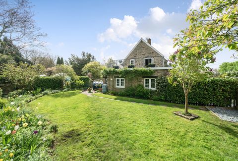 Castle Farm Road, Hanham, Bristol, Gloucestershire BS15