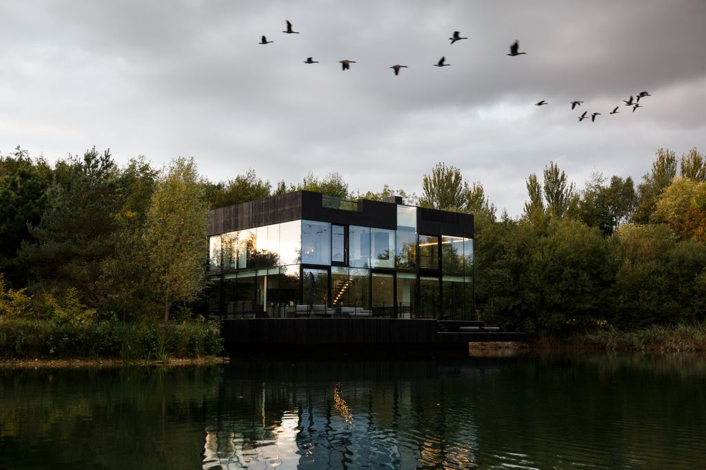 Additional image 20 of 4 bed villa to rentThe Glasshouse, 2 Huntsmans Causeway, Coln Waters, Lechlade, Gloucestershire GL7