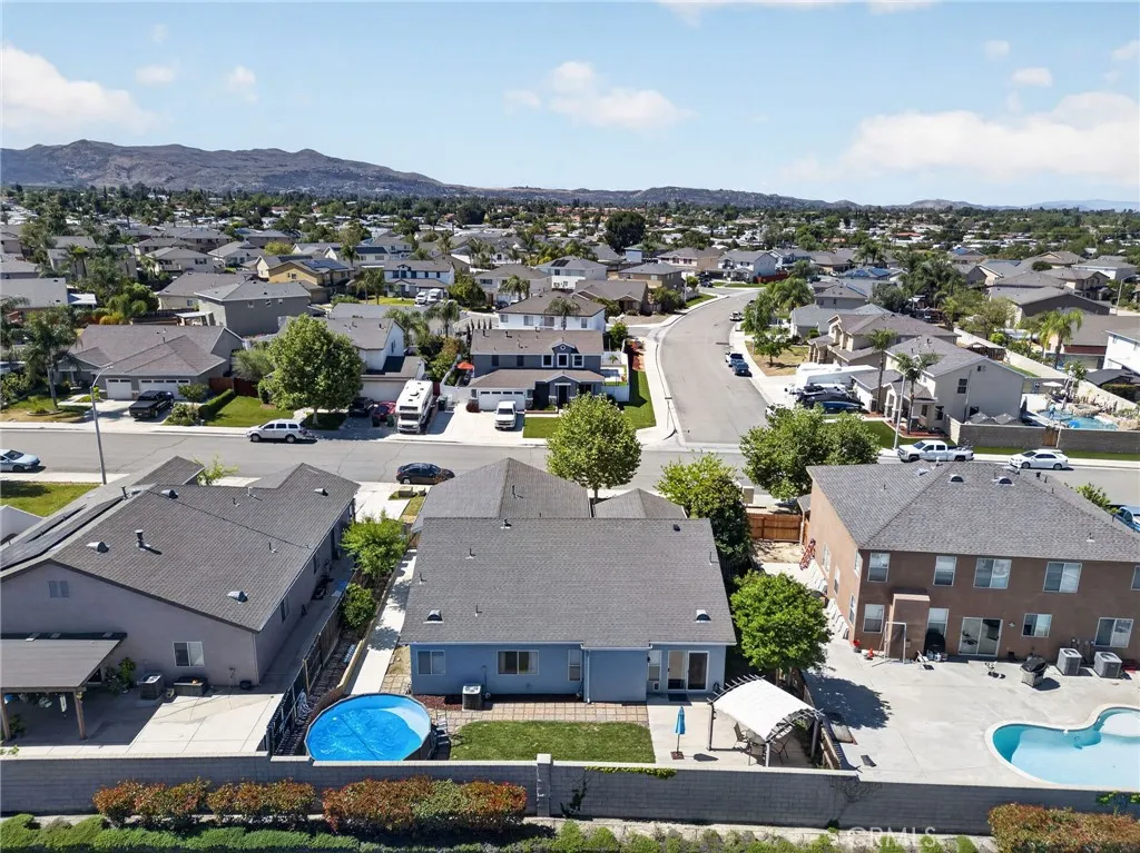 43684 Amazon St, Hemet, CA 92544