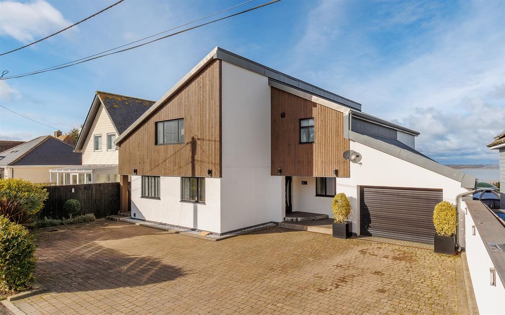 Additional image 12 of 5 bed detached house for saleBattery Road, Cowes PO31