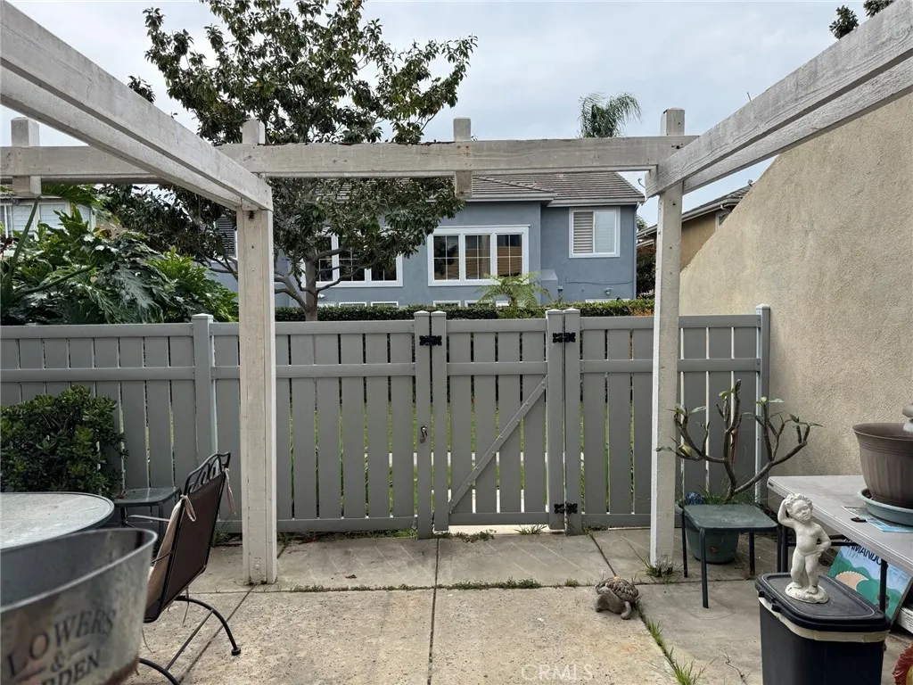 Additional image 13 of 18697 Club Ln, Huntington Beach, CA 92648