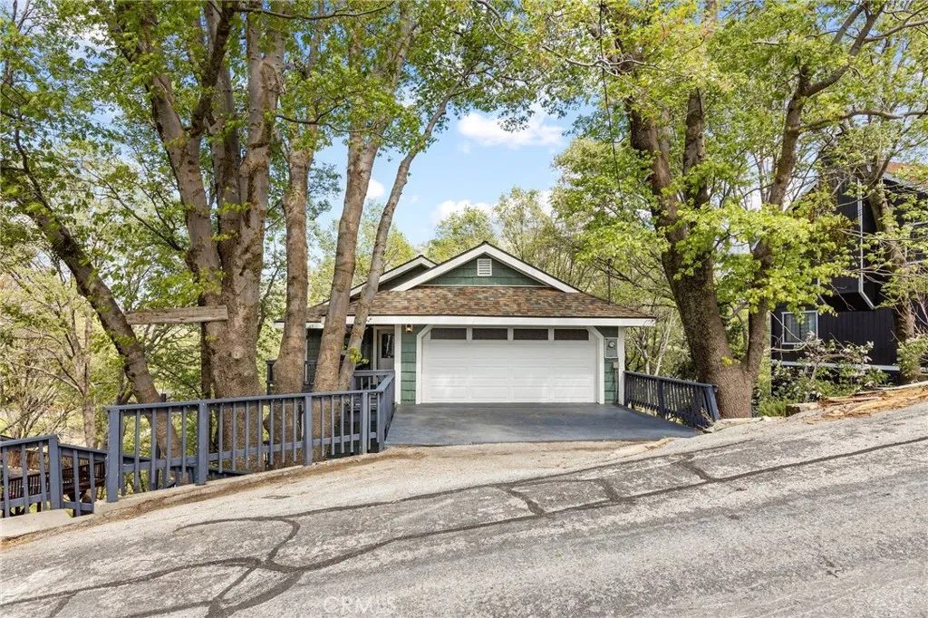 453 Davos Drive, Crestline, CA 92325 photo 3