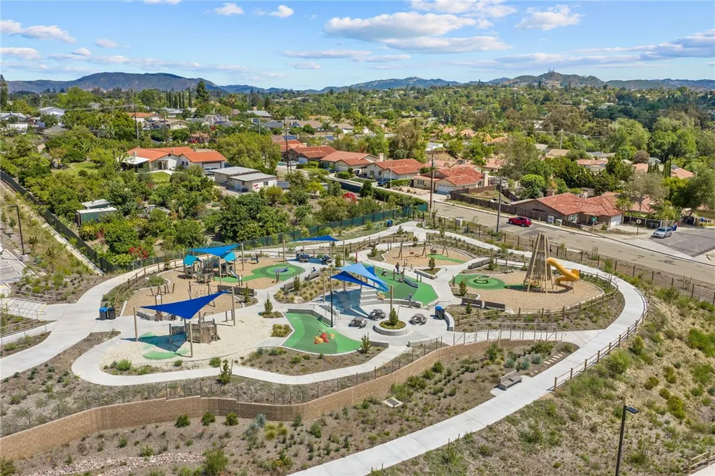 Additional image 44 of 801 La Palma Drive, Fallbrook, CA 92028