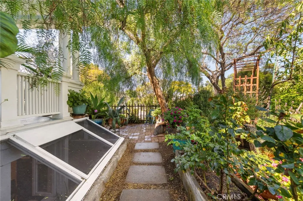 Additional image 59 of 628 W 10th Street, Long Beach, CA 90813