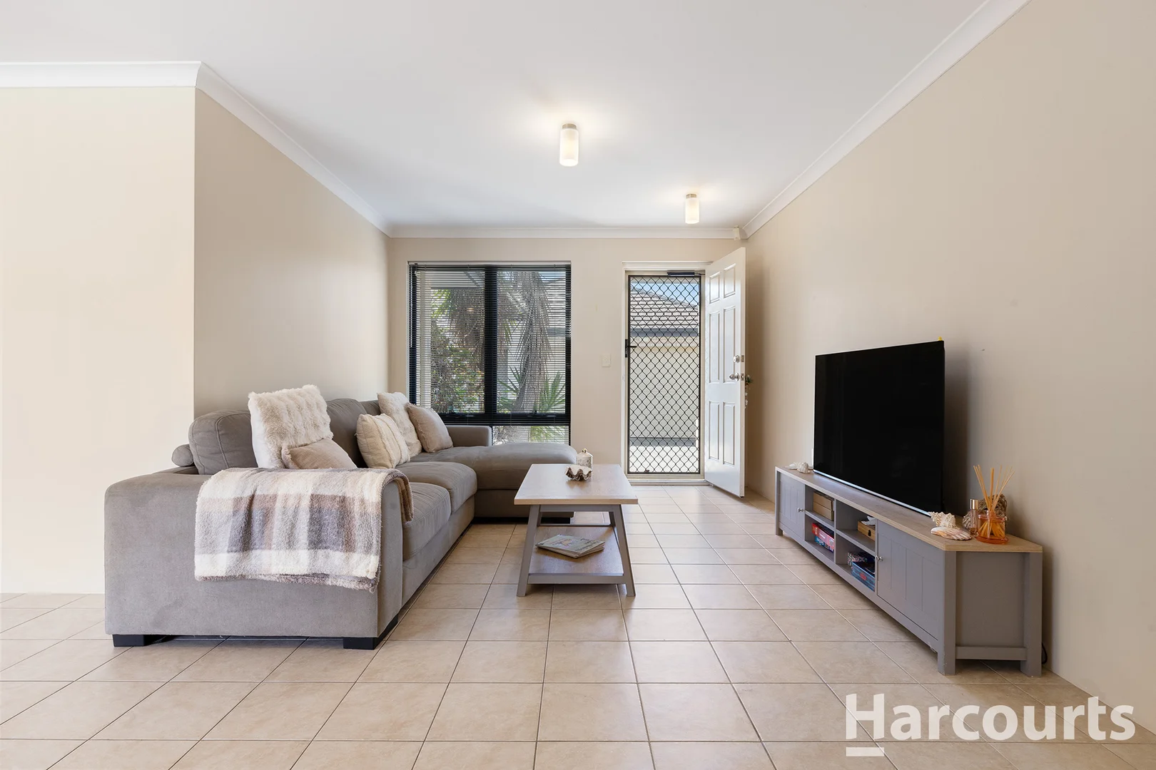 Additional image 3 of 2/14 Binnar Court, Erskine WA 6210