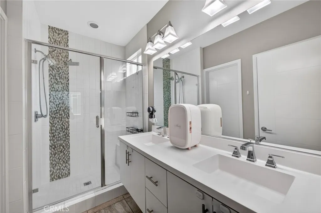 Additional image 89 of 821 Brickyard, Costa Mesa, CA 92627