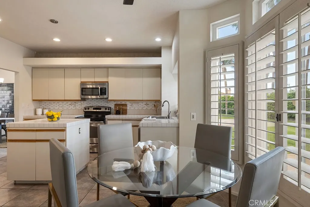 Additional image 96 of 368 Oakmont Dr, Palm Desert, CA 92211